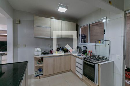Cozinha de casa de condomínio à venda com 3 quartos, 126m² em Cabeceira, Nova Lima