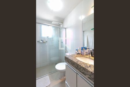 Casa de condomínio à venda com 126m², 3 quartos e 2 vagasBanheiro da Suíte