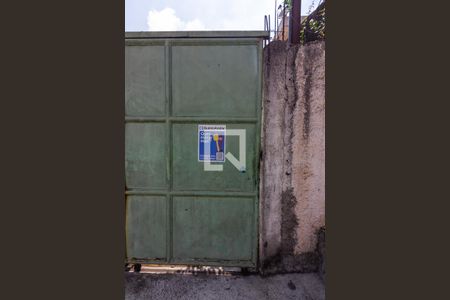 Casa à venda com 200m², 4 quartos e 4 vagas Casa à venda com 200m², 4 quartos e 4 vagasPlaca de Anuncio