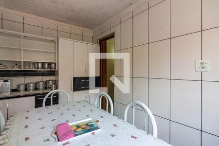 Casa à venda com 200m², 4 quartos e 4 vagas Casa à venda com 200m², 4 quartos e 4 vagasCozinha