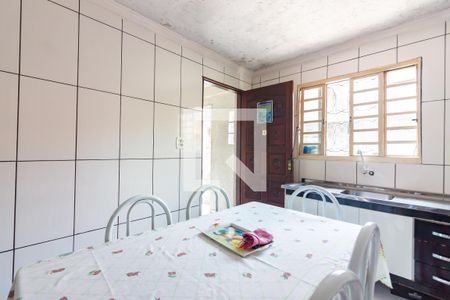 Casa à venda com 200m², 4 quartos e 4 vagas Casa à venda com 200m², 4 quartos e 4 vagasCozinha