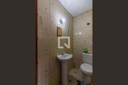 Casa à venda com 200m², 4 quartos e 4 vagas Casa à venda com 200m², 4 quartos e 4 vagasBanheiro 1