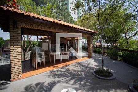 Apartamento para alugar com 72m², 2 quartos e 1 vaga Apartamento para alugar com 72m², 2 quartos e 1 vagaÁrea comum - Churrasqueira