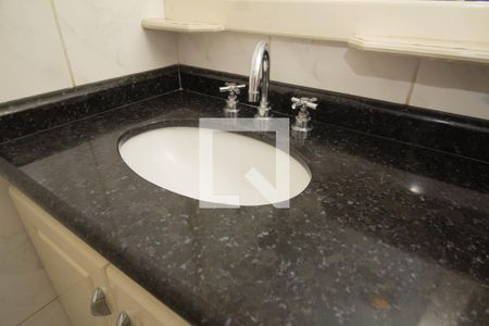 Apartamento para alugar com 72m², 2 quartos e 1 vaga Apartamento para alugar com 72m², 2 quartos e 1 vagaBanheiro