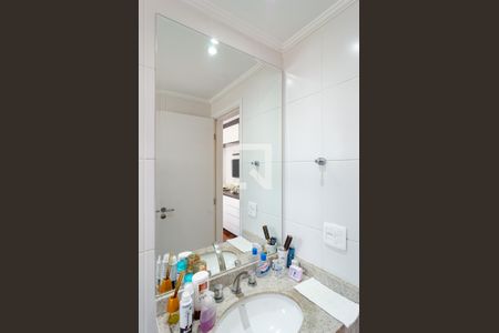 Apartamento à venda com 106m², 3 quartos e 2 vagasBanheiro da Suíte