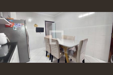 Casa à venda com 156m², 3 quartos e 2 vagasCozinha