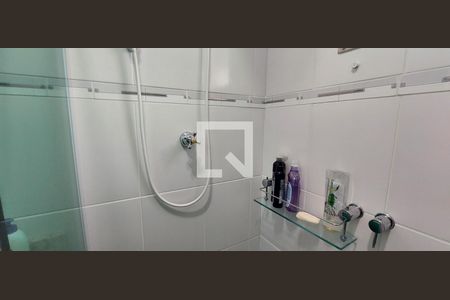 Casa à venda com 156m², 3 quartos e 2 vagasBanheiro Quarto 1 suíte