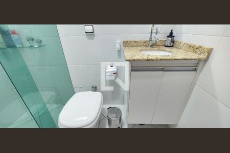 Casa à venda com 156m², 3 quartos e 2 vagasBanheiro  2