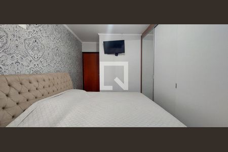Quarto 1 suíte de casa à venda com 3 quartos, 156m² em Utinga, Santo André