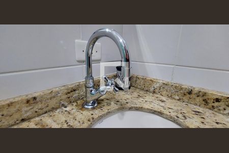 Casa à venda com 156m², 3 quartos e 2 vagasBanheiro  2