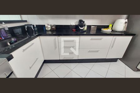 Casa à venda com 156m², 3 quartos e 2 vagasCozinha