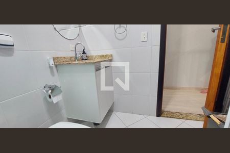 Casa à venda com 156m², 3 quartos e 2 vagasBanheiro  2