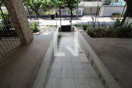 Apartamento à venda com 87m², 2 quartos e 1 vagaAcessibilidade