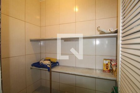 Apartamento à venda com 87m², 2 quartos e 1 vagaÁrea de serviço - Banheiro convertido em despensa. Pode voltar a ser banheiro.