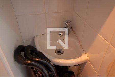 Apartamento para alugar com 75m², 3 quartos e 2 vagas Apartamento para alugar com 75m², 3 quartos e 2 vagasBanheiro de serviço