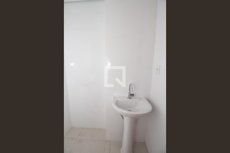 Apartamento à venda com 34m², 2 quartos e sem vaga Apartamento à venda com 34m², 2 quartos e sem vagaBanheiro Social