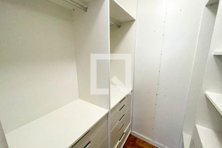Apartamento para alugar com 101m², 2 quartos e 1 vaga Apartamento para alugar com 101m², 2 quartos e 1 vagaCloset