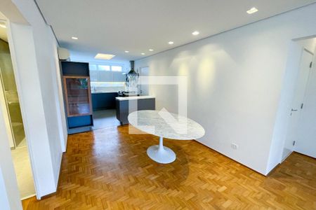 Apartamento para alugar com 101m², 2 quartos e 1 vaga Apartamento para alugar com 101m², 2 quartos e 1 vagaSala de jantar