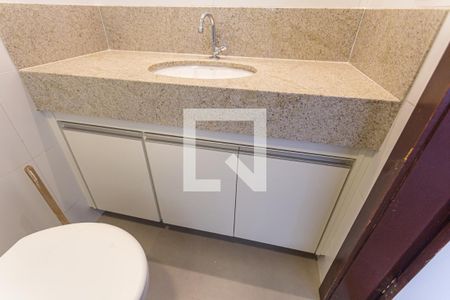 Armário do Banheiro da Suíte de apartamento para alugar com 1 quarto, 80m² em Lourdes, Belo Horizonte