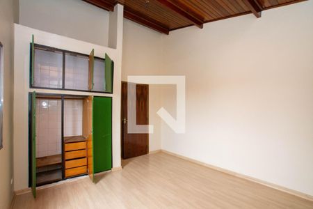 Suíte de casa para alugar com 4 quartos, 224m² em Jardim Santa Mena, Guarulhos