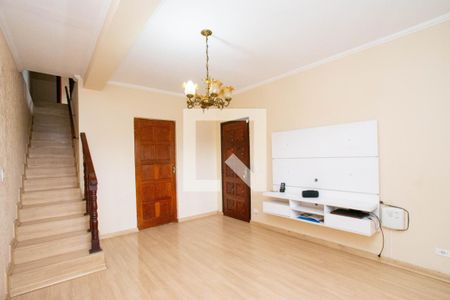 Sala de casa para alugar com 4 quartos, 224m² em Jardim Santa Mena, Guarulhos
