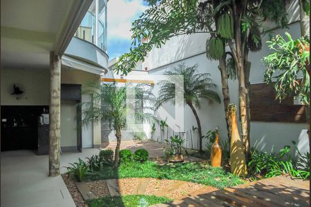 Casa à venda com 444m², 4 quartos e 7 vagasJardim