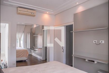 Casa à venda com 444m², 4 quartos e 7 vagasQuarto 3 - Suíte