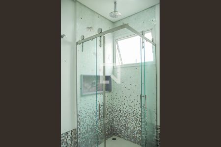 Casa à venda com 444m², 4 quartos e 7 vagasBanheiro da Suíte 2