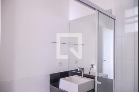 Casa à venda com 444m², 4 quartos e 7 vagasBanheiro de serviço