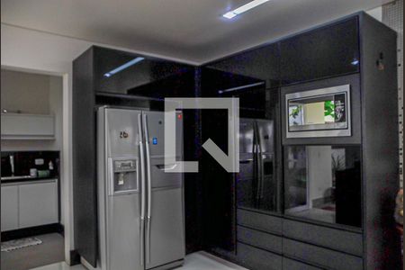 Casa à venda com 444m², 4 quartos e 7 vagasCozinha