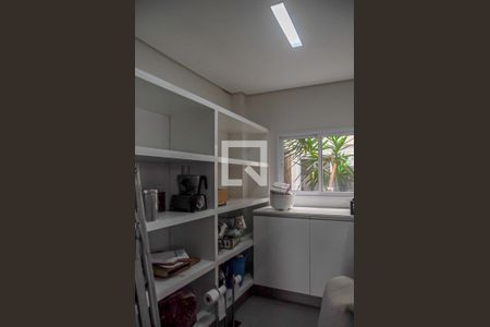 Casa à venda com 444m², 4 quartos e 7 vagasDespensa