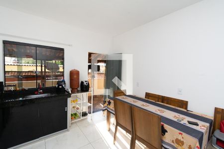 Casa à venda com 584m², 3 quartos e 5 vagas Casa à venda com 584m², 3 quartos e 5 vagasCozinha