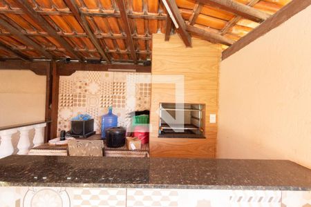 Casa à venda com 584m², 3 quartos e 5 vagas Casa à venda com 584m², 3 quartos e 5 vagasTerraço