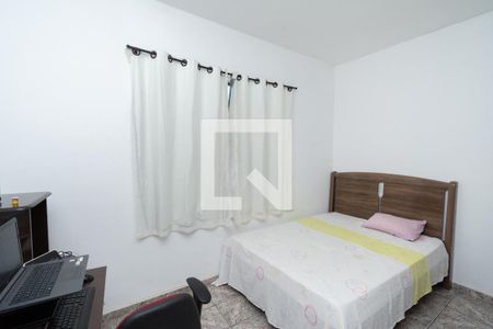 Casa à venda com 584m², 3 quartos e 5 vagas Casa à venda com 584m², 3 quartos e 5 vagasQuarto 3