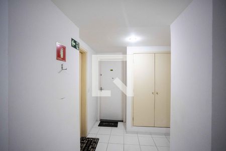 Apartamento para alugar com 75m², 2 quartos e 1 vaga Apartamento para alugar com 75m², 2 quartos e 1 vagaHall de entrada