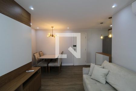 Sala de apartamento para alugar com 2 quartos, 72m² em Camorim, Rio de Janeiro