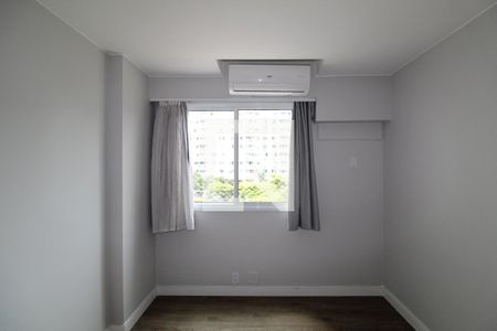 Quarto de apartamento para alugar com 2 quartos, 72m² em Camorim, Rio de Janeiro