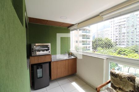 Apartamento para alugar com 72m², 2 quartos e 2 vagasVaranda