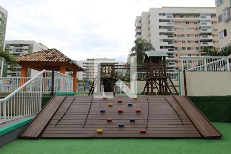 Apartamento para alugar com 72m², 2 quartos e 2 vagasPlayground