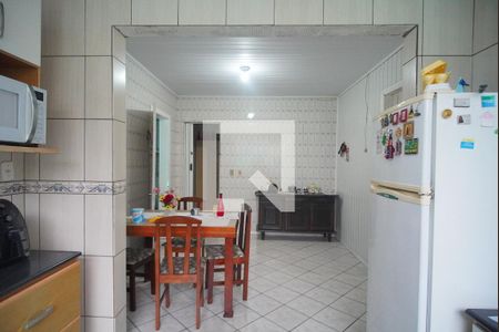 Casa à venda com 140m², 2 quartos e 2 vagasBanheiro