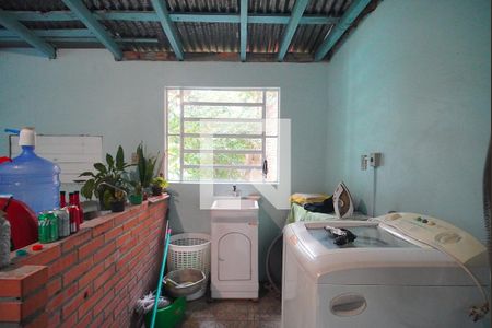 Casa à venda com 140m², 2 quartos e 2 vagasÁrea de Serviço