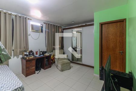 Casa de condomínio para alugar com 600m², 4 quartos e 6 vagasSuíte 2