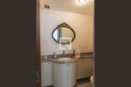 Casa de condomínio para alugar com 600m², 4 quartos e 6 vagasLavabo