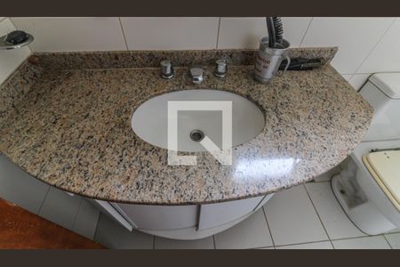 Casa de condomínio para alugar com 600m², 4 quartos e 6 vagasSuíte 2 - Banheiro