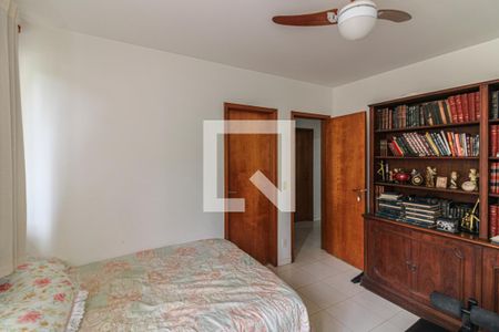 Casa de condomínio para alugar com 600m², 4 quartos e 6 vagasSuíte 3