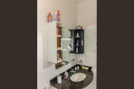 Casa de condomínio para alugar com 600m², 4 quartos e 6 vagasSuíte 4 - Banheiro