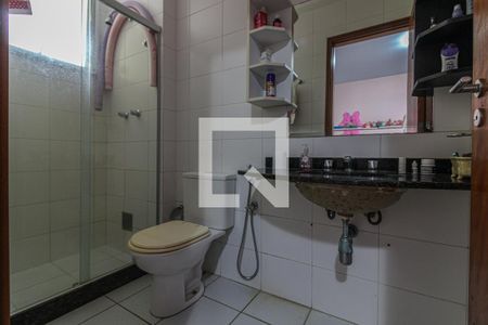 Casa de condomínio para alugar com 600m², 4 quartos e 6 vagasSuíte 4 - Banheiro