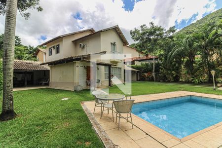 Casa de condomínio para alugar com 600m², 4 quartos e 6 vagasÁrea externa