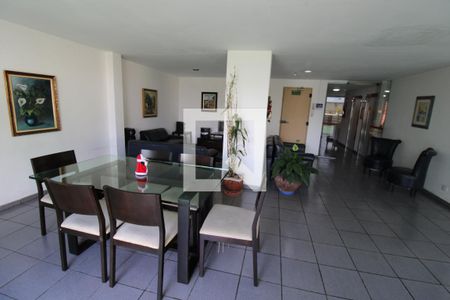 Apartamento à venda com 90m², 4 quartos e 2 vagasÁrea comum - Salão de festas