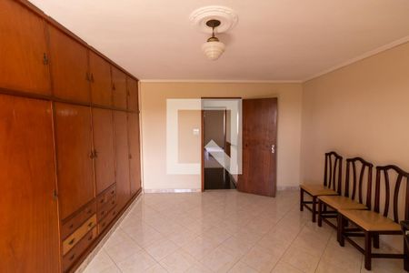Casa à venda com 132m², 2 quartos e 2 vagasSuíte 1